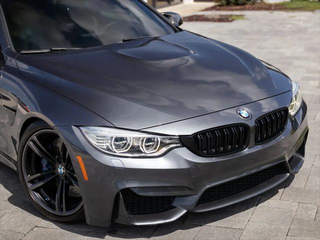 2015 BMW M4 Standard