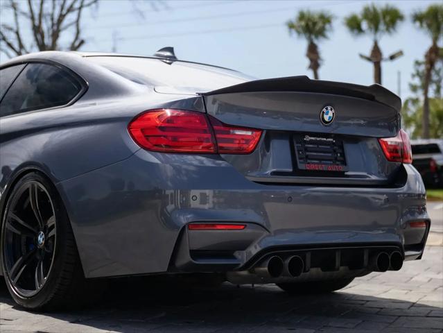 2015 BMW M4 Standard
