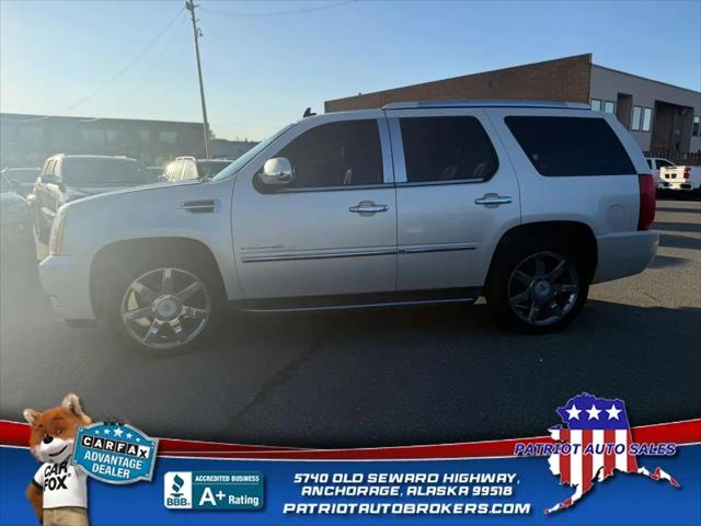 2010 Cadillac Escalade Standard
