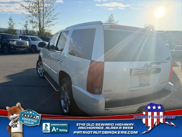2010 Cadillac Escalade Standard