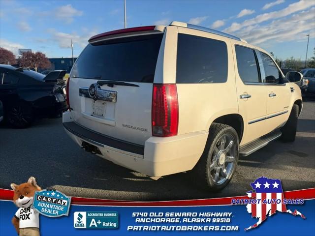2010 Cadillac Escalade Standard