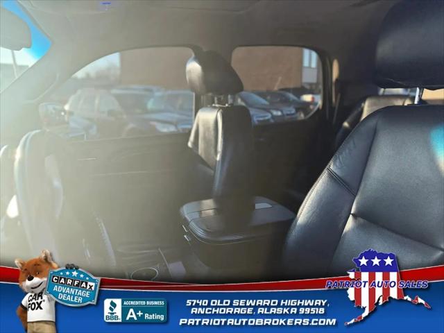 2010 Cadillac Escalade Standard