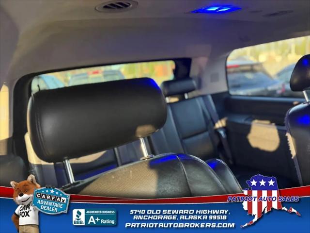 2010 Cadillac Escalade Standard