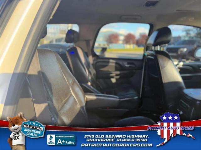 2010 Cadillac Escalade Standard