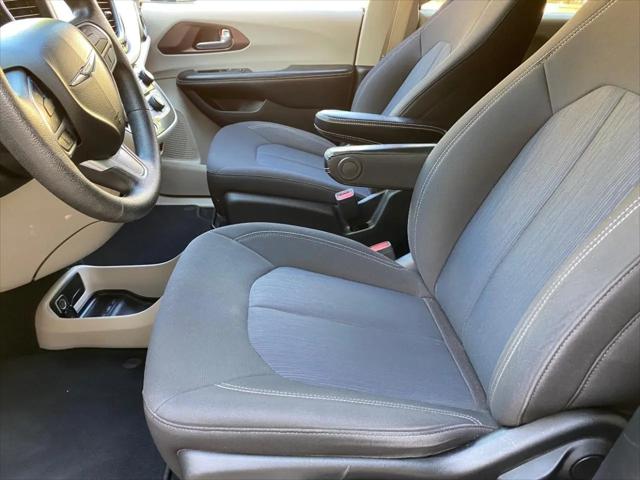 2021 Chrysler Voyager L