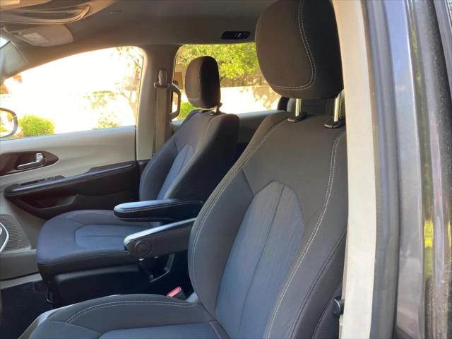 2021 Chrysler Voyager L