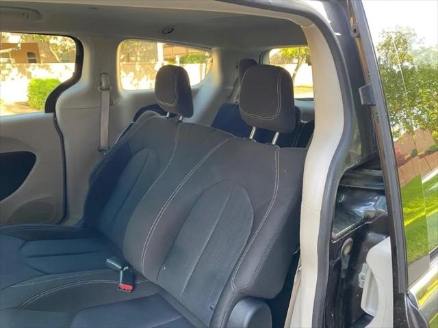 2021 Chrysler Voyager L