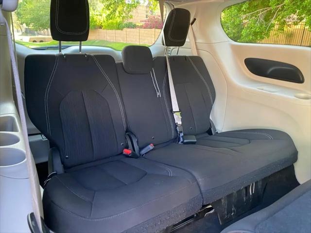 2021 Chrysler Voyager L