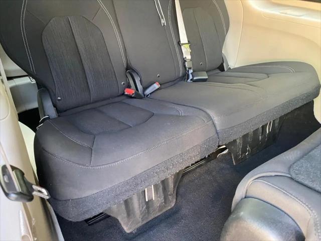 2021 Chrysler Voyager L