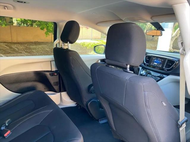 2021 Chrysler Voyager L