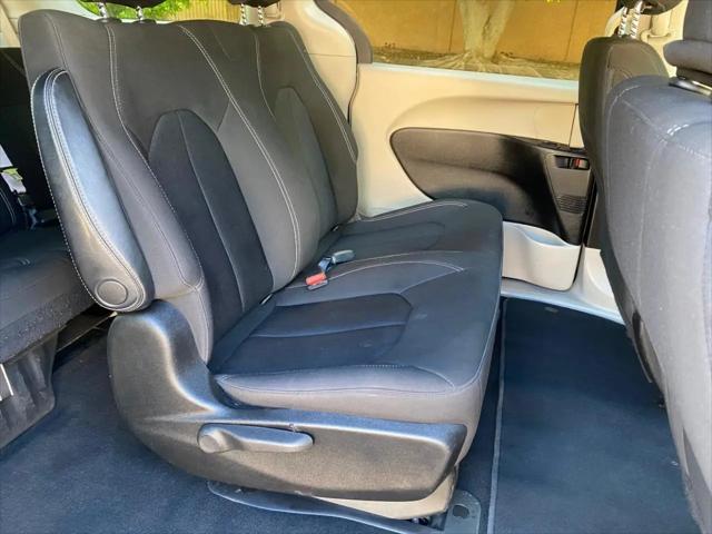 2021 Chrysler Voyager L