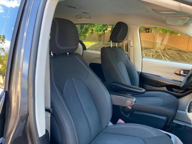 2021 Chrysler Voyager L