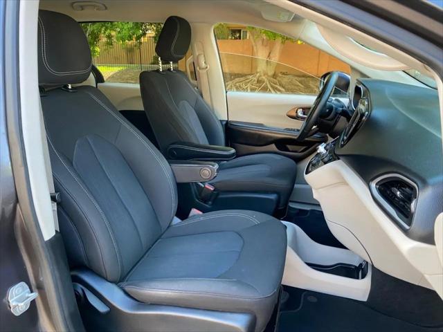 2021 Chrysler Voyager L