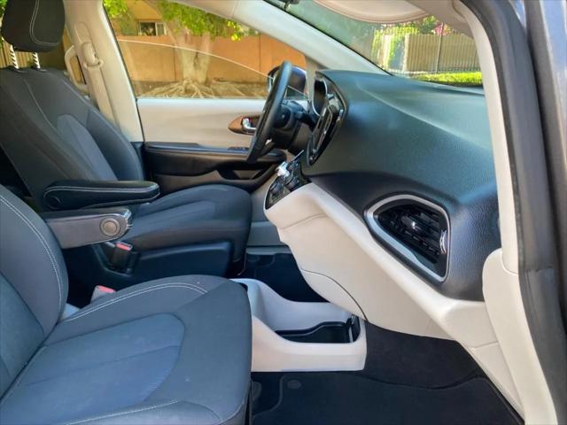 2021 Chrysler Voyager L