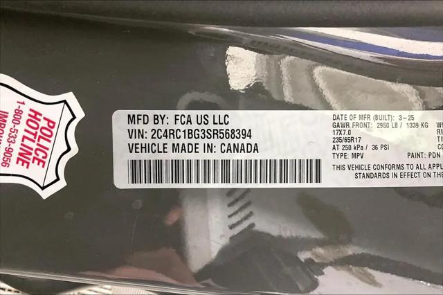 2025 Chrysler Pacifica Select