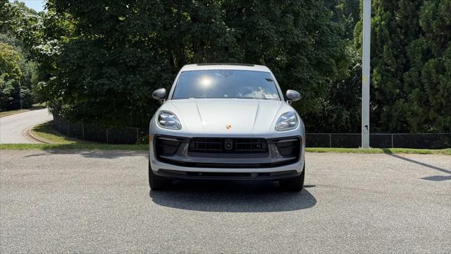 2026 Porsche Macan T