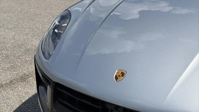 2026 Porsche Macan T