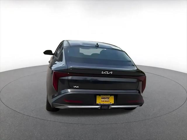 2026 Kia K4 LXS