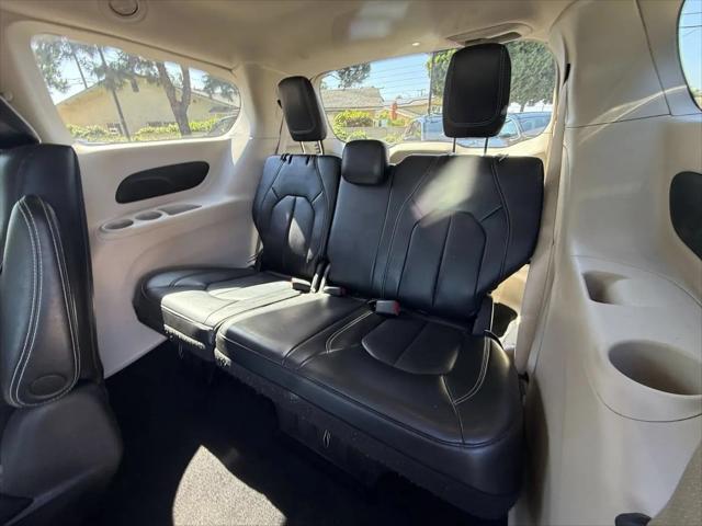2023 Chrysler Pacifica Hybrid Touring L