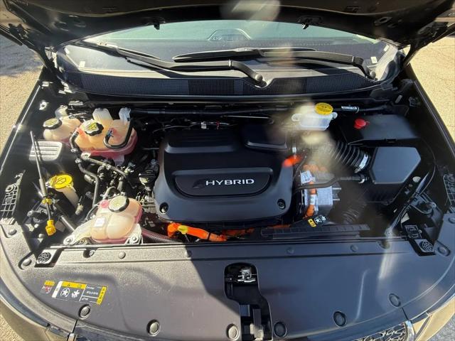 2023 Chrysler Pacifica Hybrid Touring L