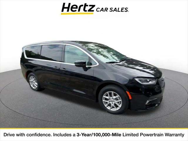 2024 Chrysler Pacifica Touring L for sale in Smithtown, NY
