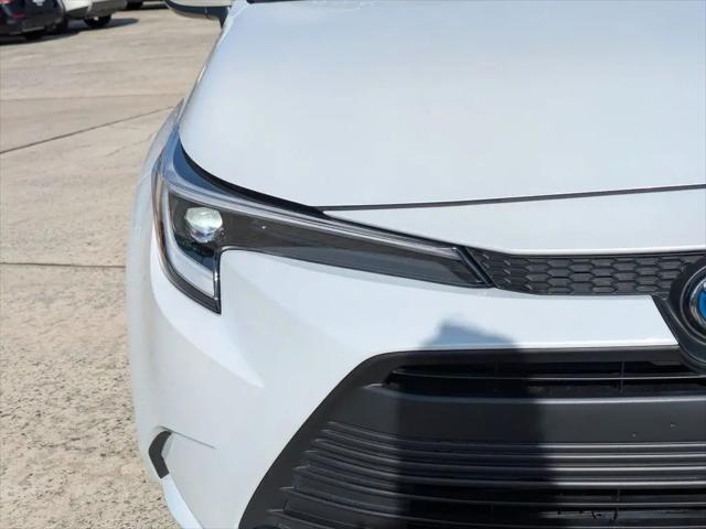 2025 Toyota Corolla Hybrid LE