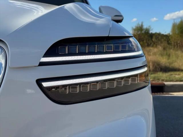 2027 Genesis GV70 2.5T Advanced