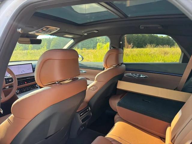 2027 Genesis GV70 2.5T Advanced