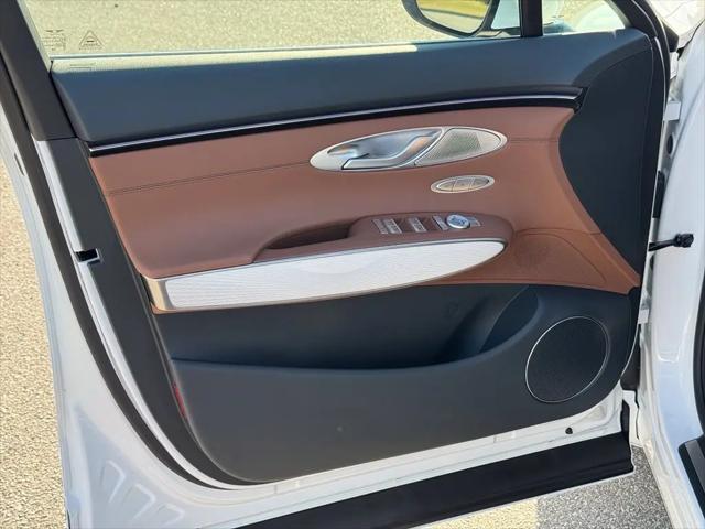 2027 Genesis GV70 2.5T Advanced