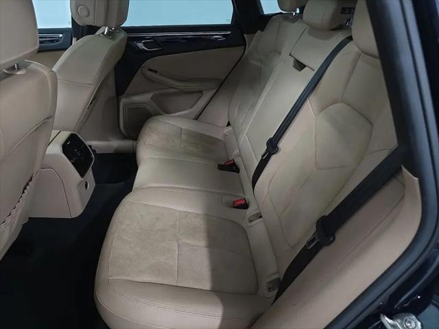2019 Porsche Macan Macan