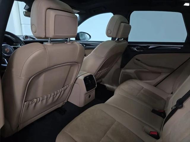 2019 Porsche Macan Macan