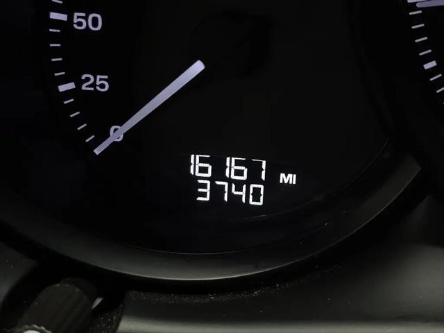 2023 Porsche Macan Macan