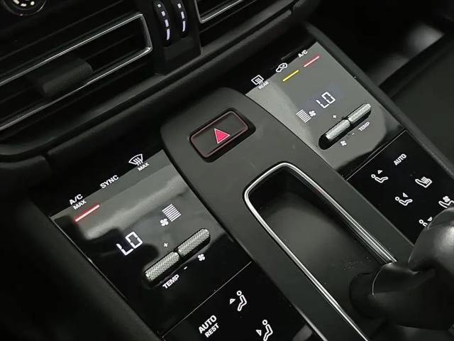 2023 Porsche Macan Macan