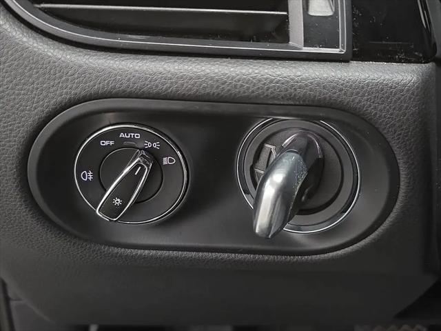 2023 Porsche Macan Macan
