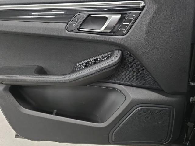 2023 Porsche Macan Macan