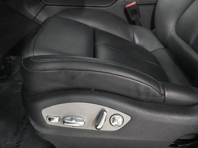 2023 Porsche Macan Macan