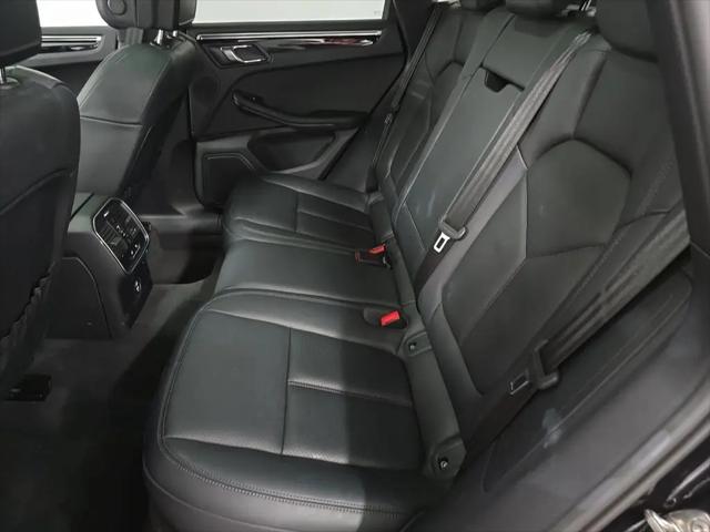 2023 Porsche Macan Macan