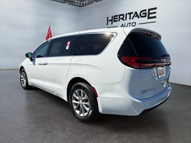 2027 Chrysler Pacifica PACIFICA SELECT AWD