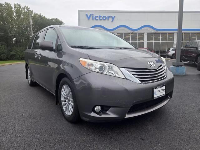 2015 Toyota Sienna XLE 8 Passenger for sale in Peoria, IL
