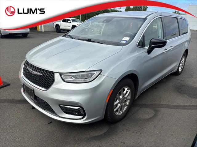 2024 Chrysler Pacifica Touring L for sale in Warrenton, OR