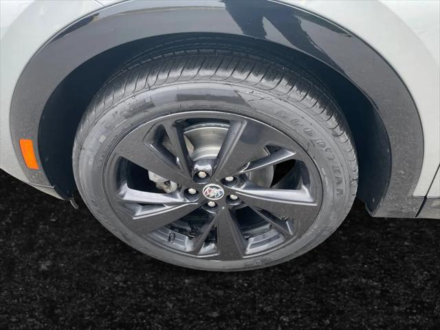 2023 Buick Envision Essence AWD
