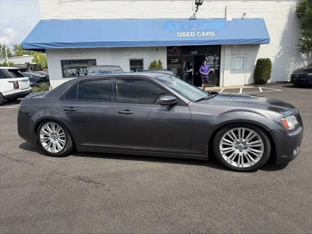 2013 Chrysler 300 Luxury Series