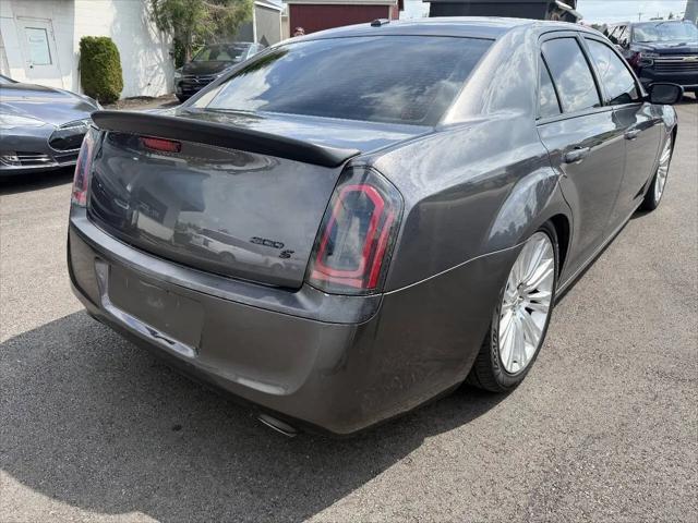 2013 Chrysler 300 Luxury Series
