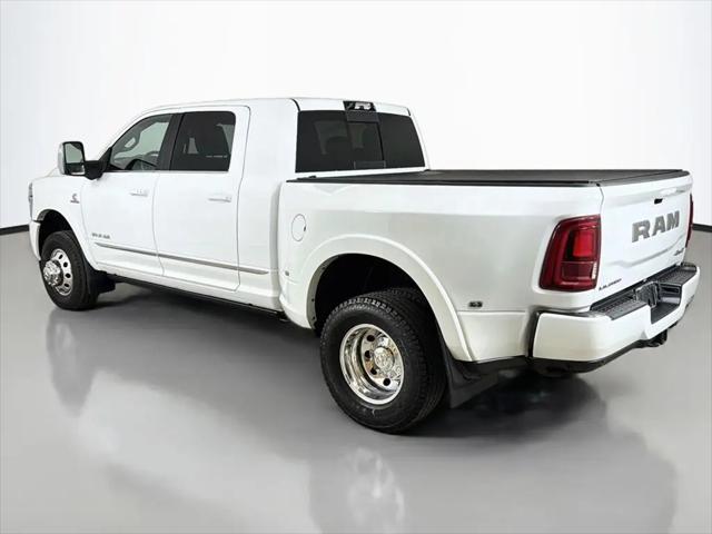 2025 Ram 3500 Limited Mega Cab 4x4 64 Box
