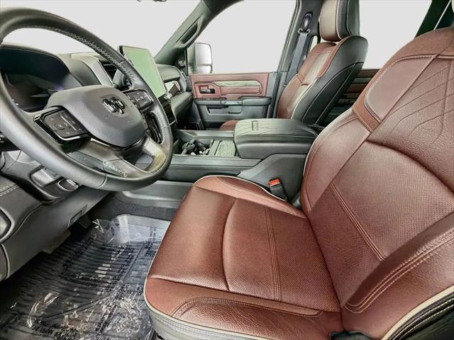 2025 Ram 3500 Limited Mega Cab 4x4 64 Box
