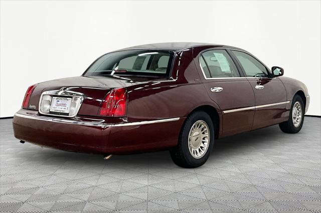 2000 Lincoln Town Car Cartier