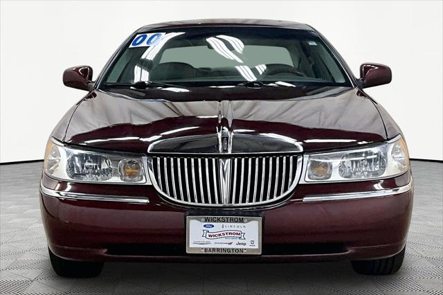 2000 Lincoln Town Car Cartier
