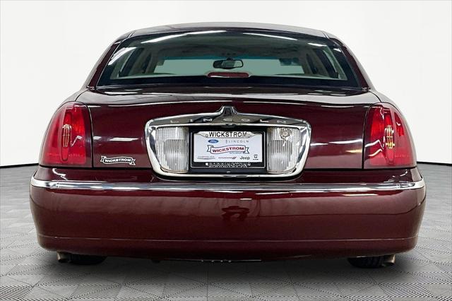 2000 Lincoln Town Car Cartier