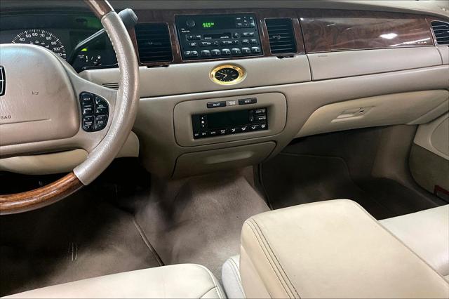2000 Lincoln Town Car Cartier