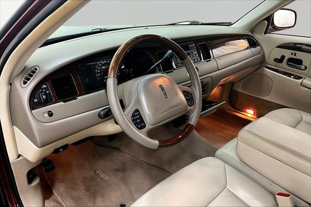 2000 Lincoln Town Car Cartier